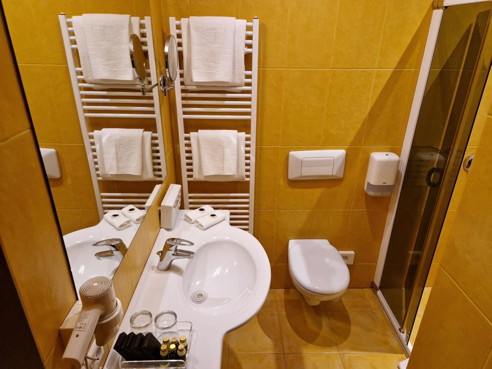 Hotel Sfinksas كاوناس المظهر الخارجي الصورة